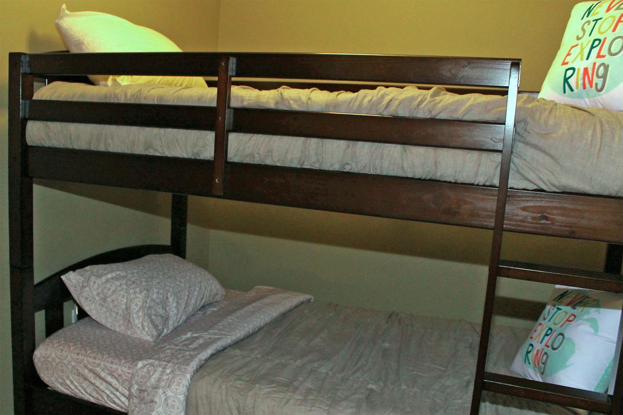 Heartland Inn And Suites Wheatland Bagian luar foto